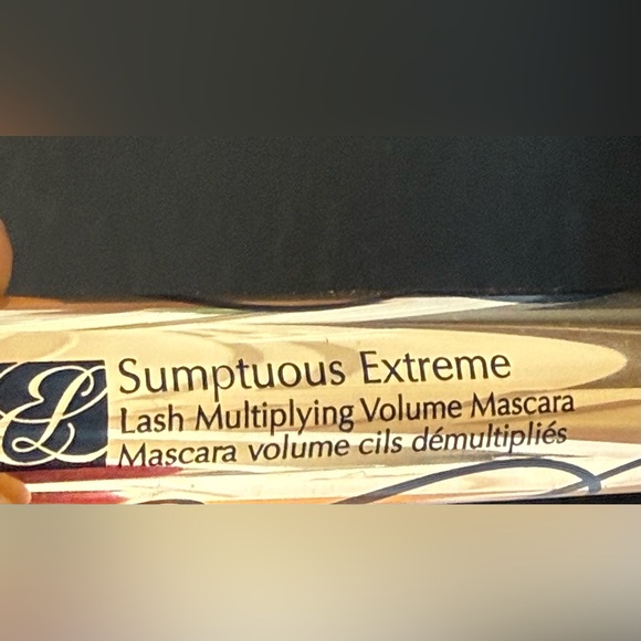 New Estée Lauder Holiday Beauty Blockbuster Cosmetic Set of 8 Eyeshadow, Lips - Picture 10 of 12